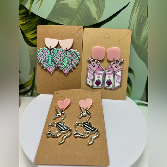 Pastel Goth Jewelry Gift Set with Painted Box - Gothic Kawaii Jewelry Gift Set - Picture 2 of 8